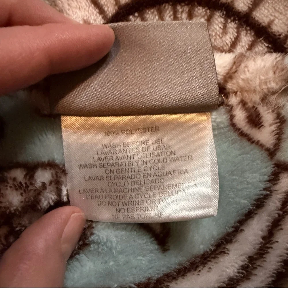Northpoint Plush Fleece Throw Blanket Gray Aqua Medallion 72in